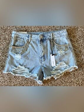 NWT Light Blue Distressed Denim Cur-Off Shorts with Rhinestone Fringe Size 10